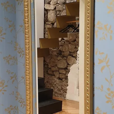 Little Escape House With Sauna & Perfect Location Lägenhet