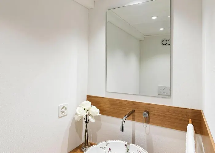 Little Escape House With Sauna & Perfect Location Apartment